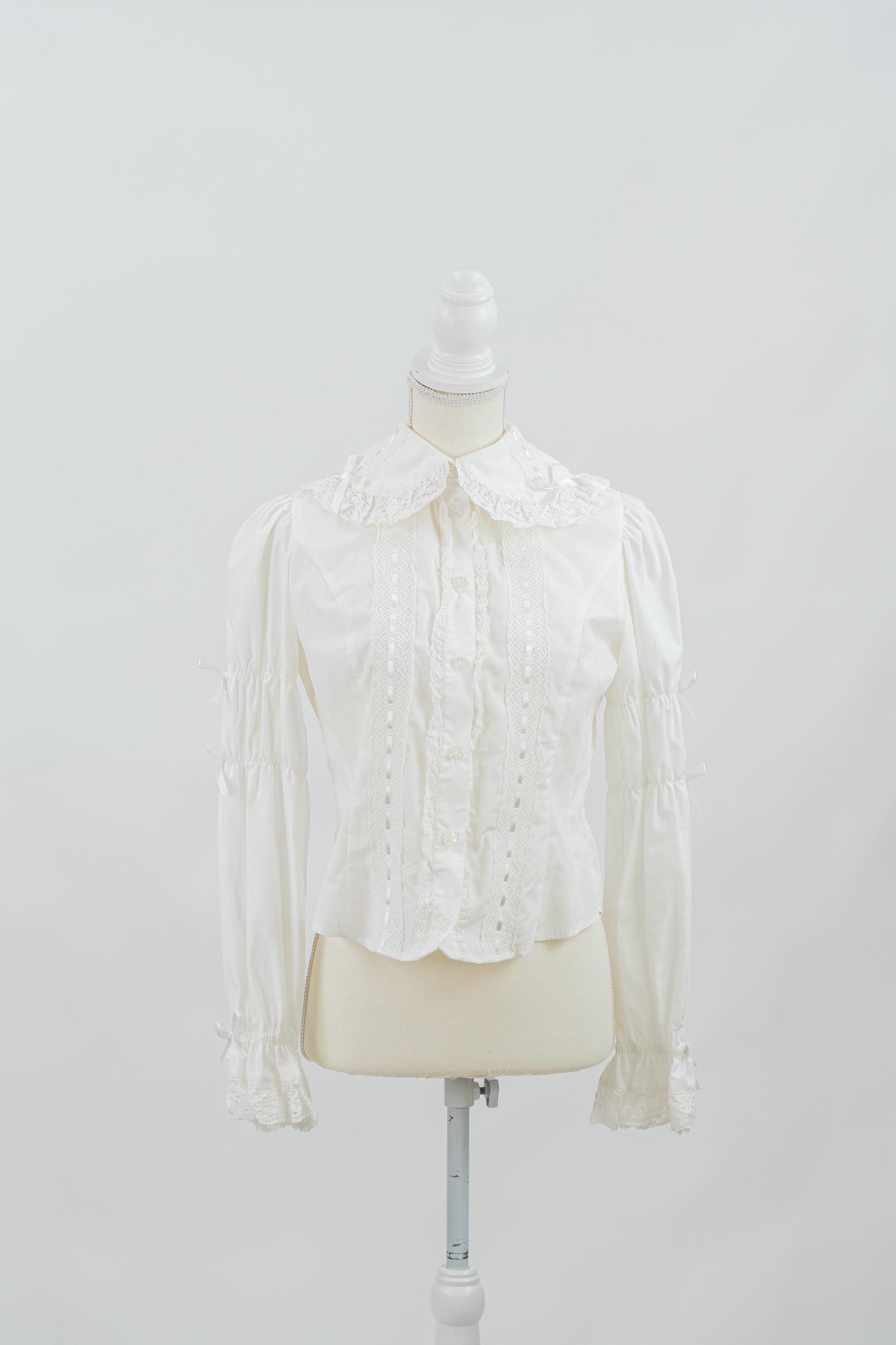 【レンタル】Innocent World クラシカル リボンブラウス