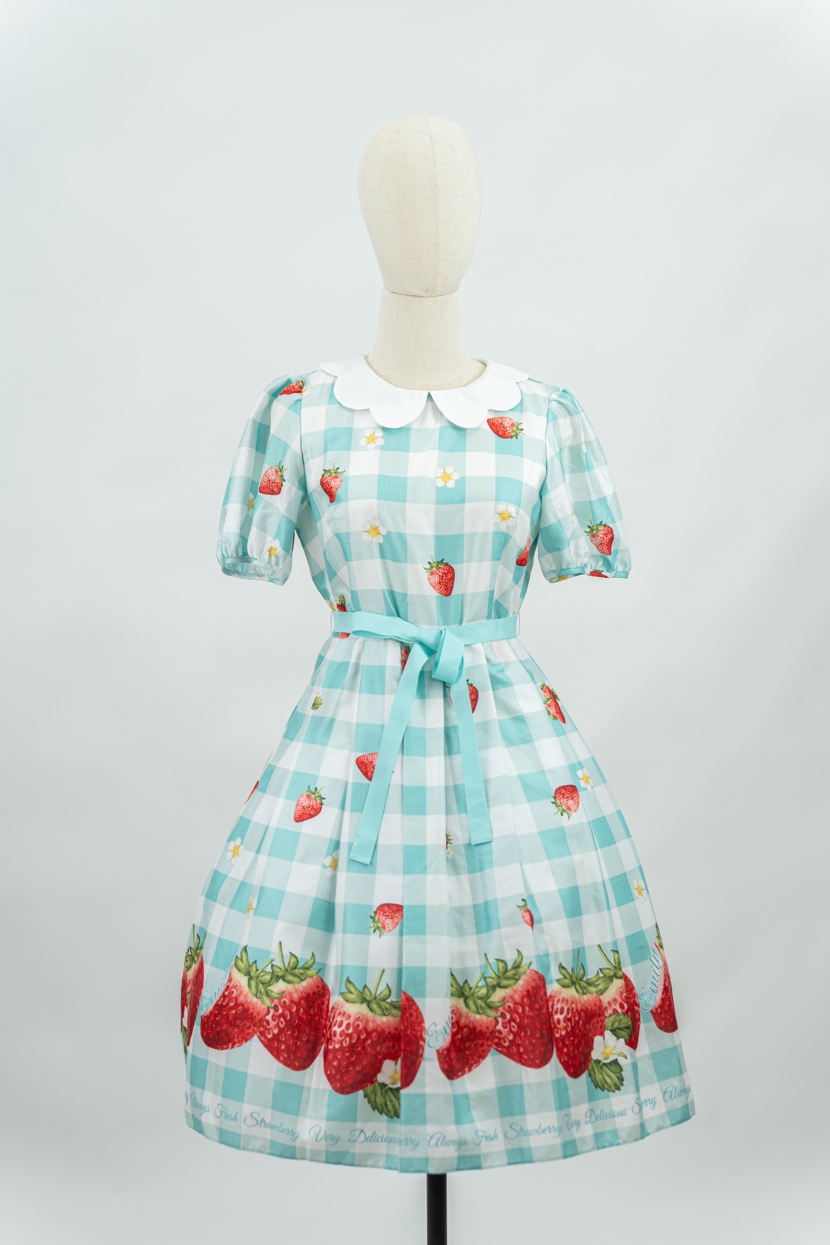 【レンタル】Emily Temple cute いちご柄ワンピース